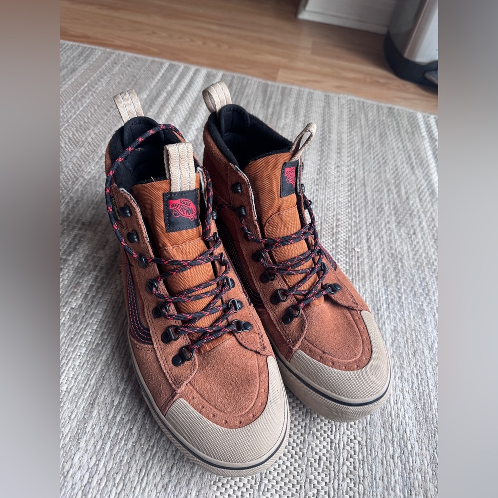NWOT Vans SK8-Hi Waterproof Boots Size 10 - Picture 5 of 5